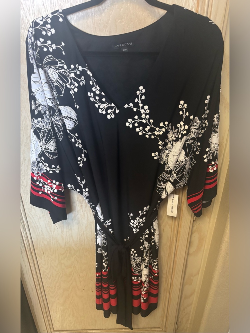 NEW Lane Bryant Women Dress Sz Plus 2XL‎ 18/20 Black Red Floral Wrap Resortwear